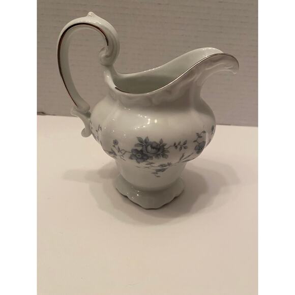 Johann Haviland Blue Garland Traditions Fine China Creamer, Dainty Flowers - Picture 1 of 6